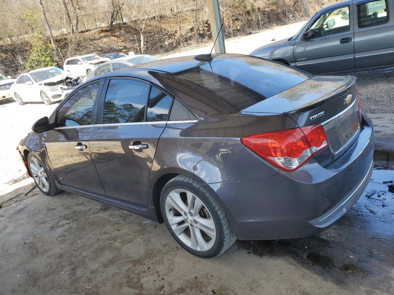 2015 Chevrolet Cruze - Image 2