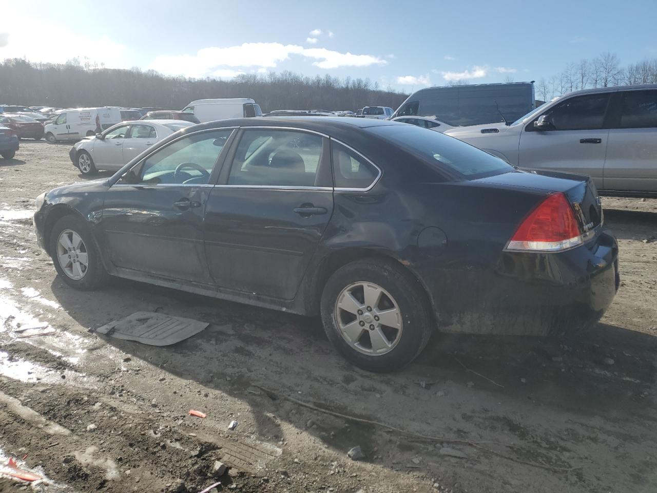 2011 Chevrolet Impala - Image 2