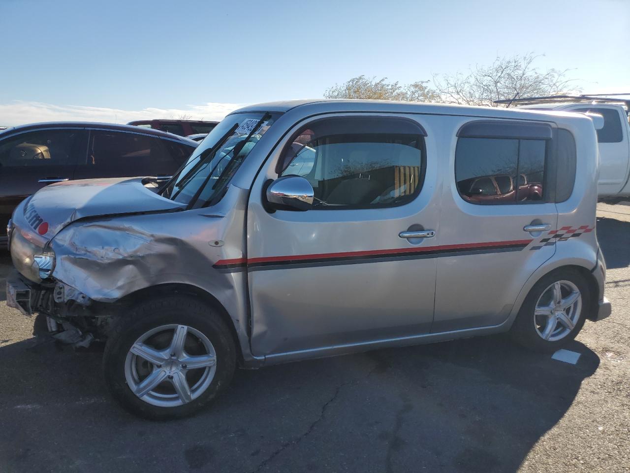 2010 Nissan Cube - Image 1