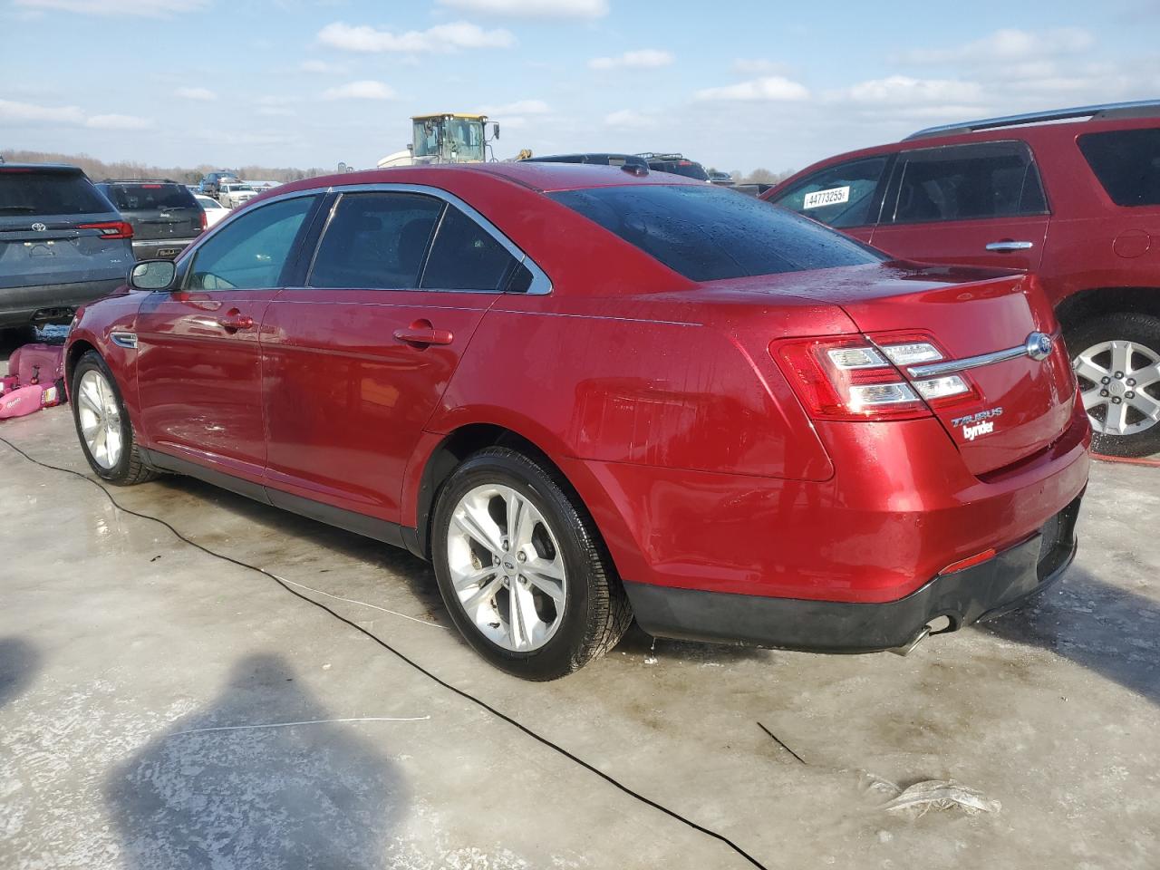 2014 Ford Taurus - Image 2