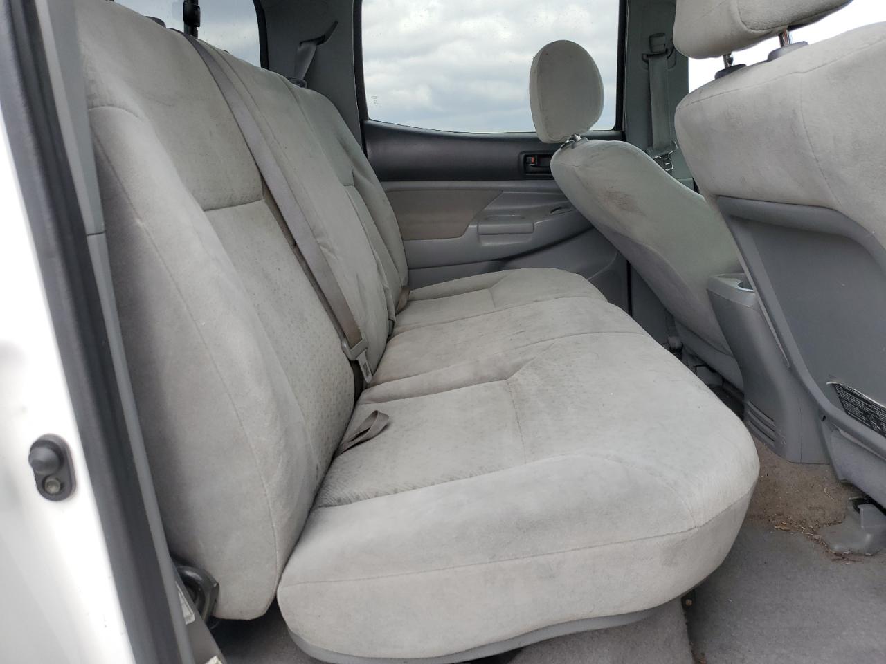 2005 Toyota Tacoma - Image 11