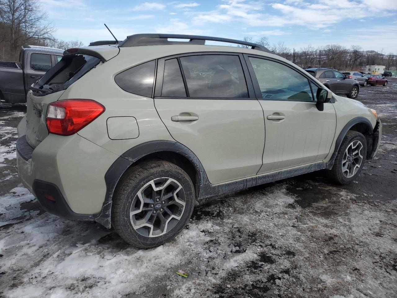 2017 Subaru XV - Image 3