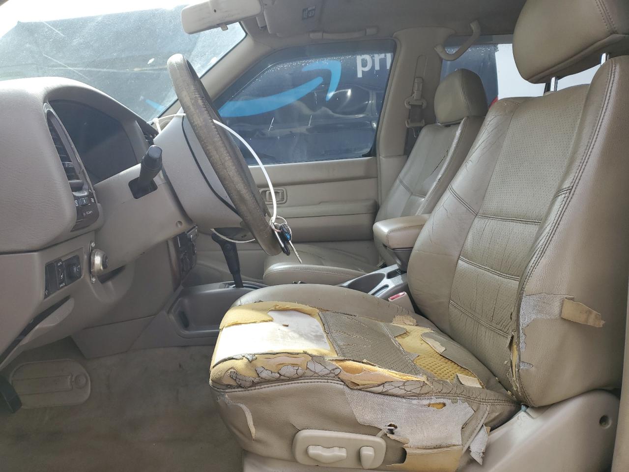 2001 Nissan Pathfinder - Image 7