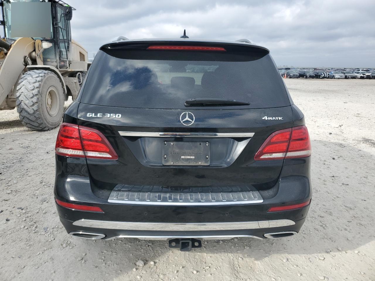 2018 Mercedes-Benz GLE - Image 6
