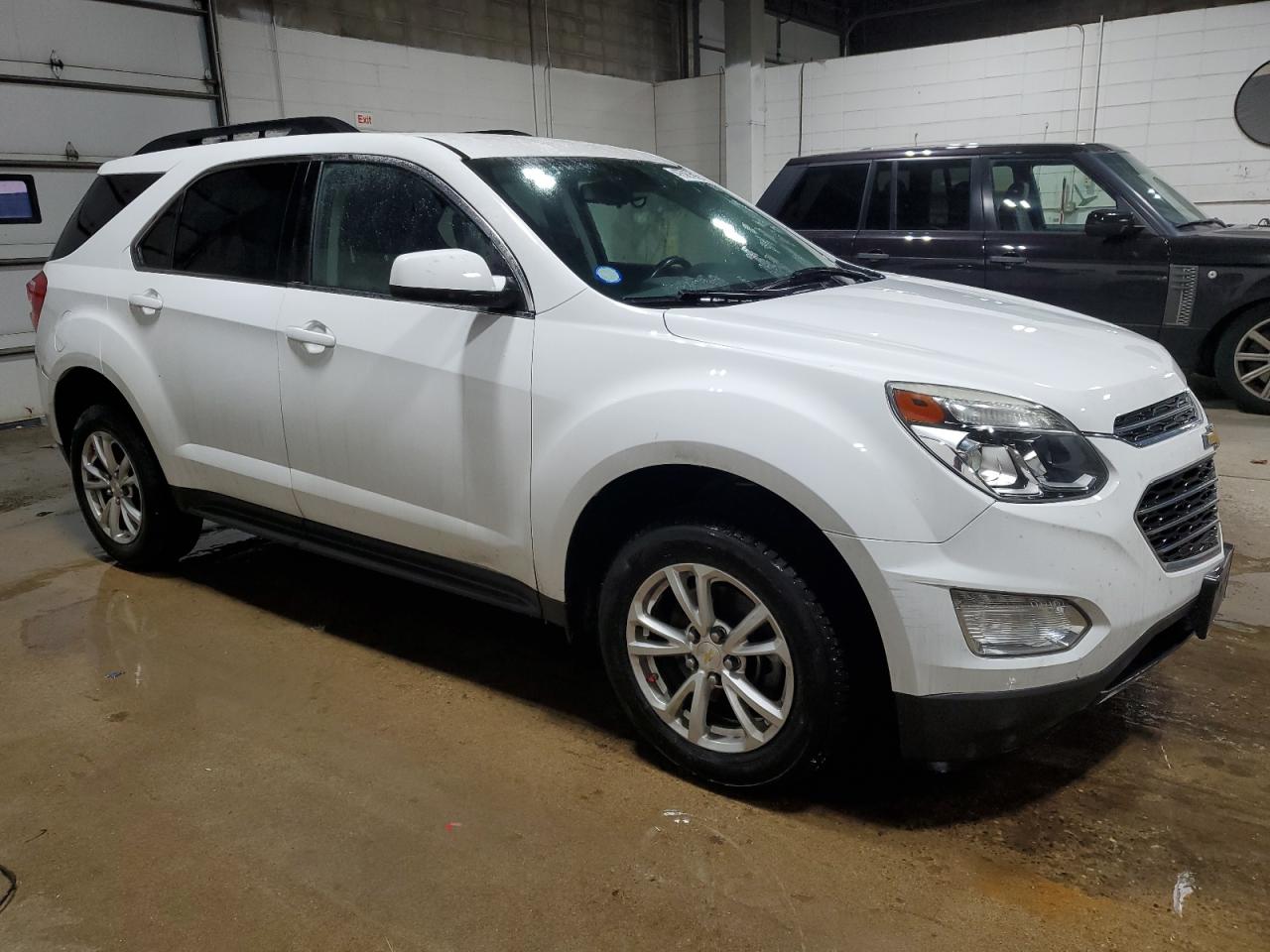 2017 Chevrolet Equinox - Image 4