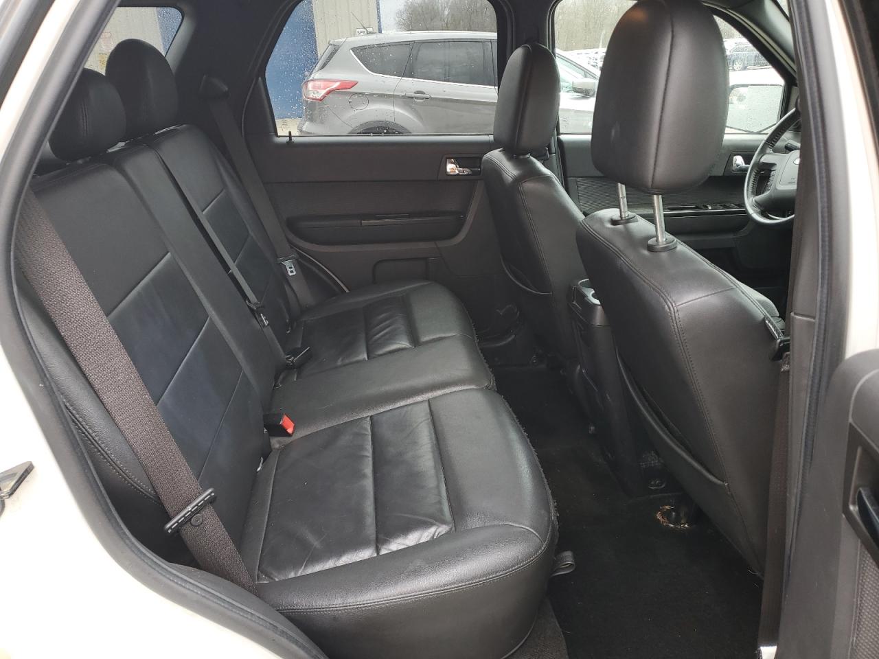 2012 Ford Escape - Image 11