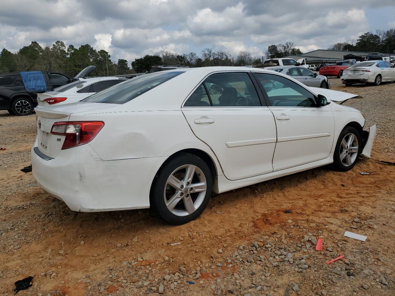 2014 Toyota Camry - Image 3