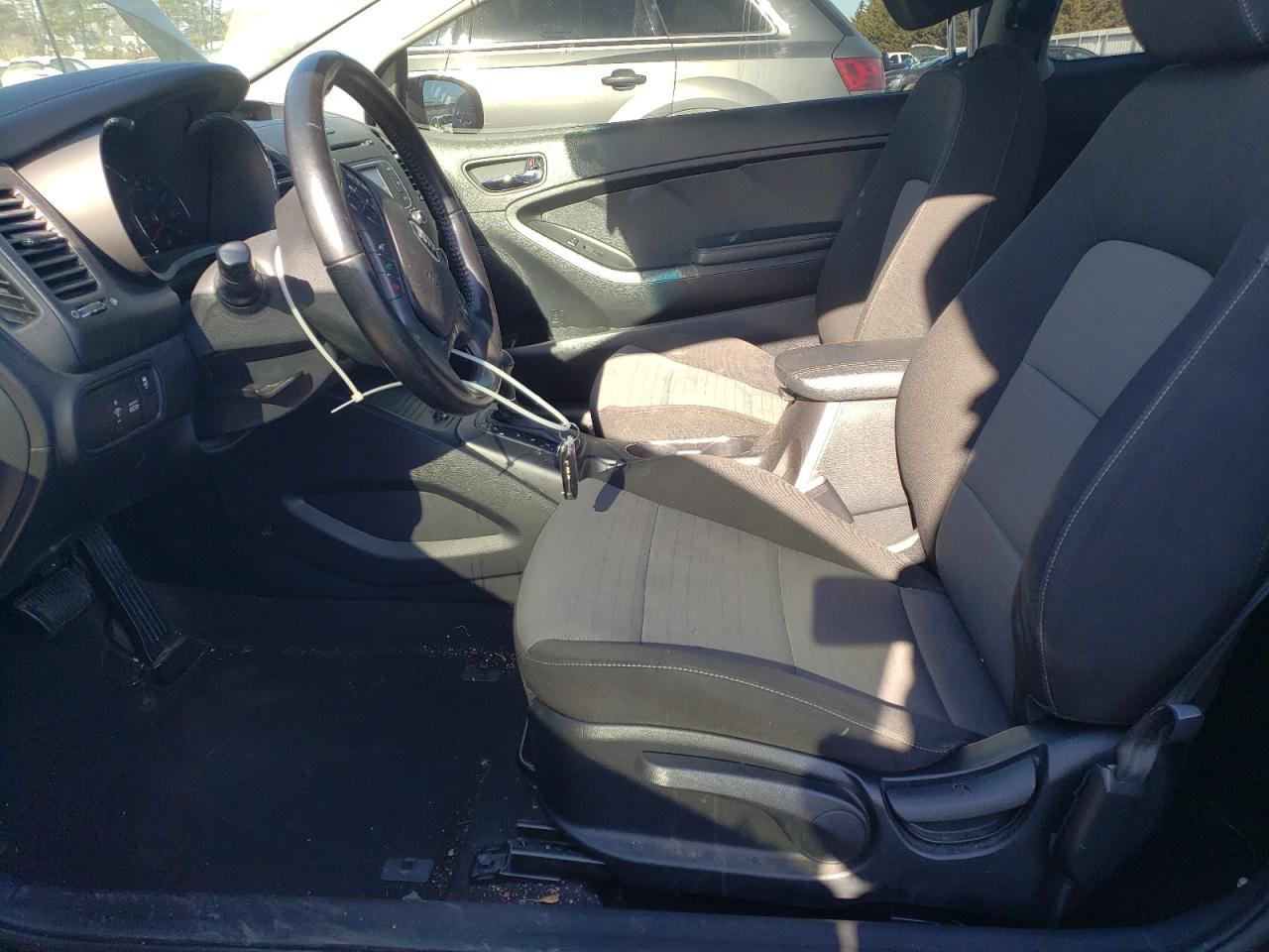 2016 Kia Forte - Image 7