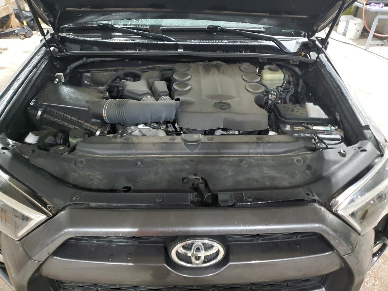 2017 Toyota 4Runner - Image 13