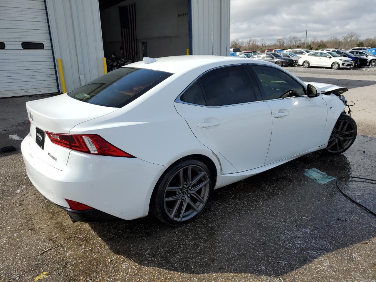 2016 Lexus IS - Image 3