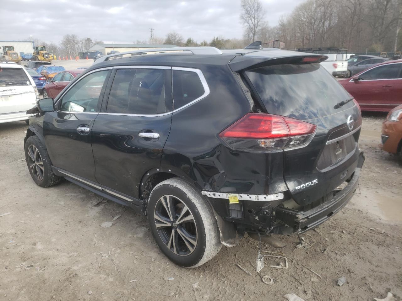 2017 Nissan Rogue - Image 2