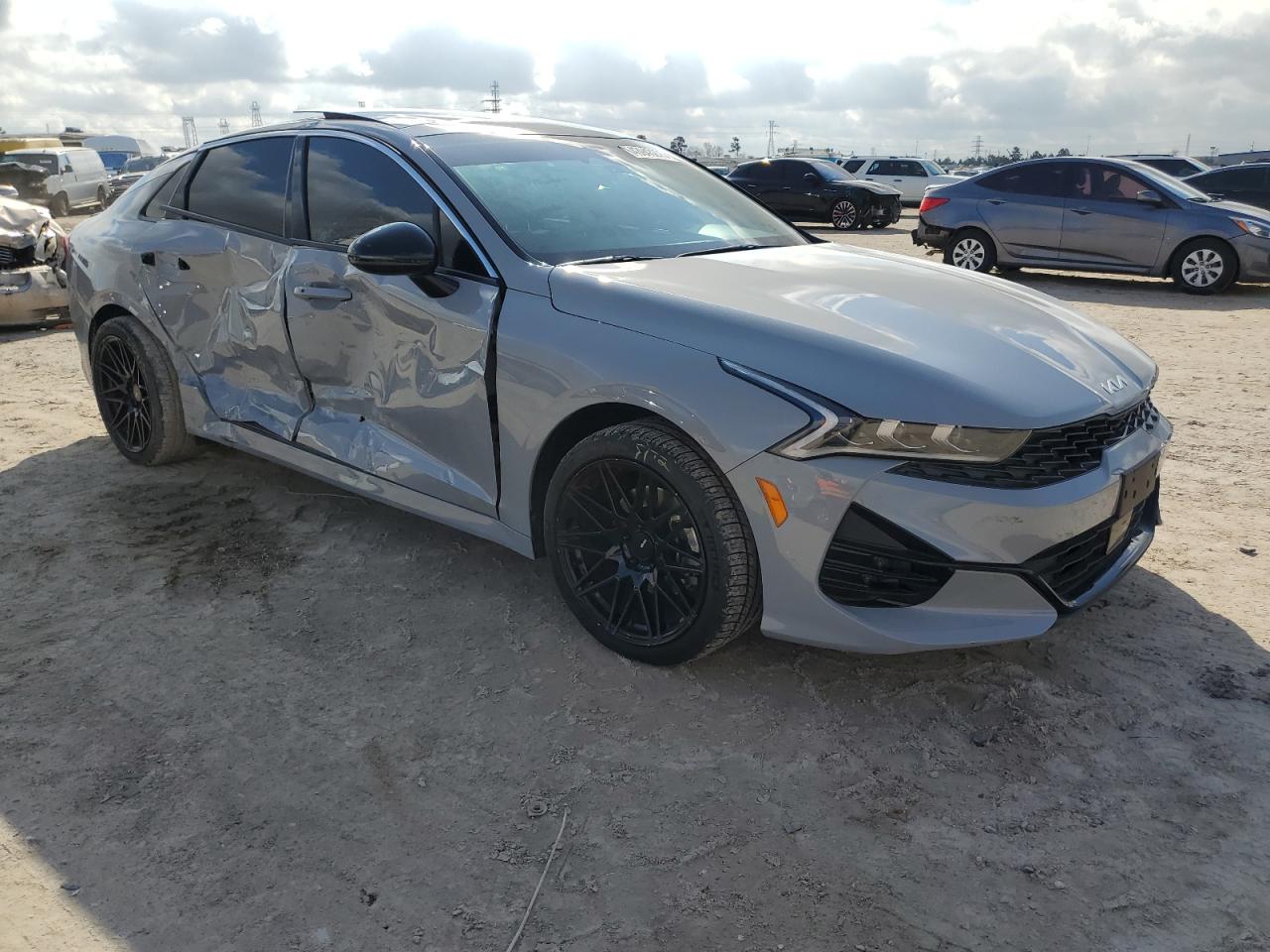 2023 Kia K5 - Image 4