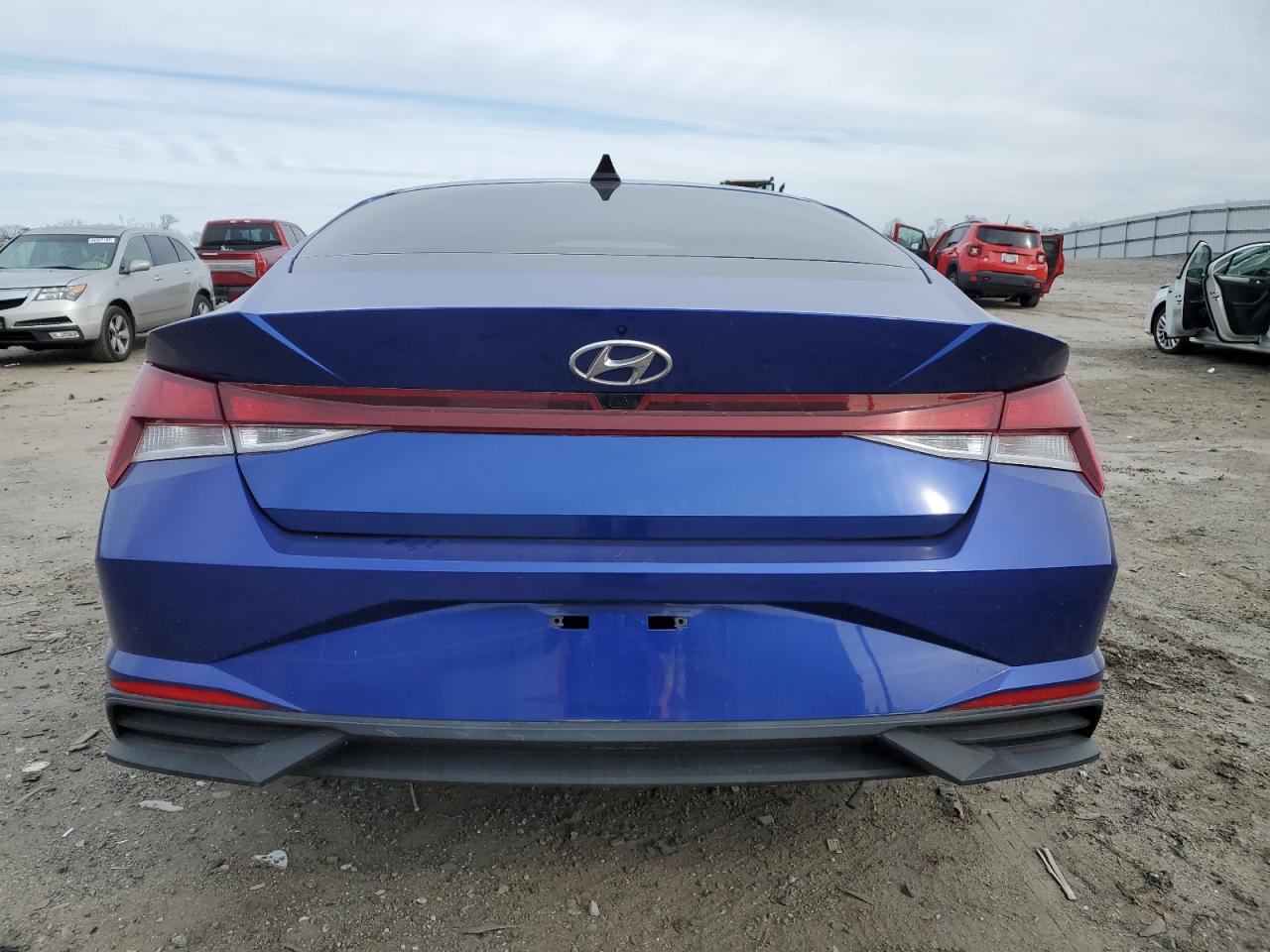 2021 Hyundai Elantra - Image 6