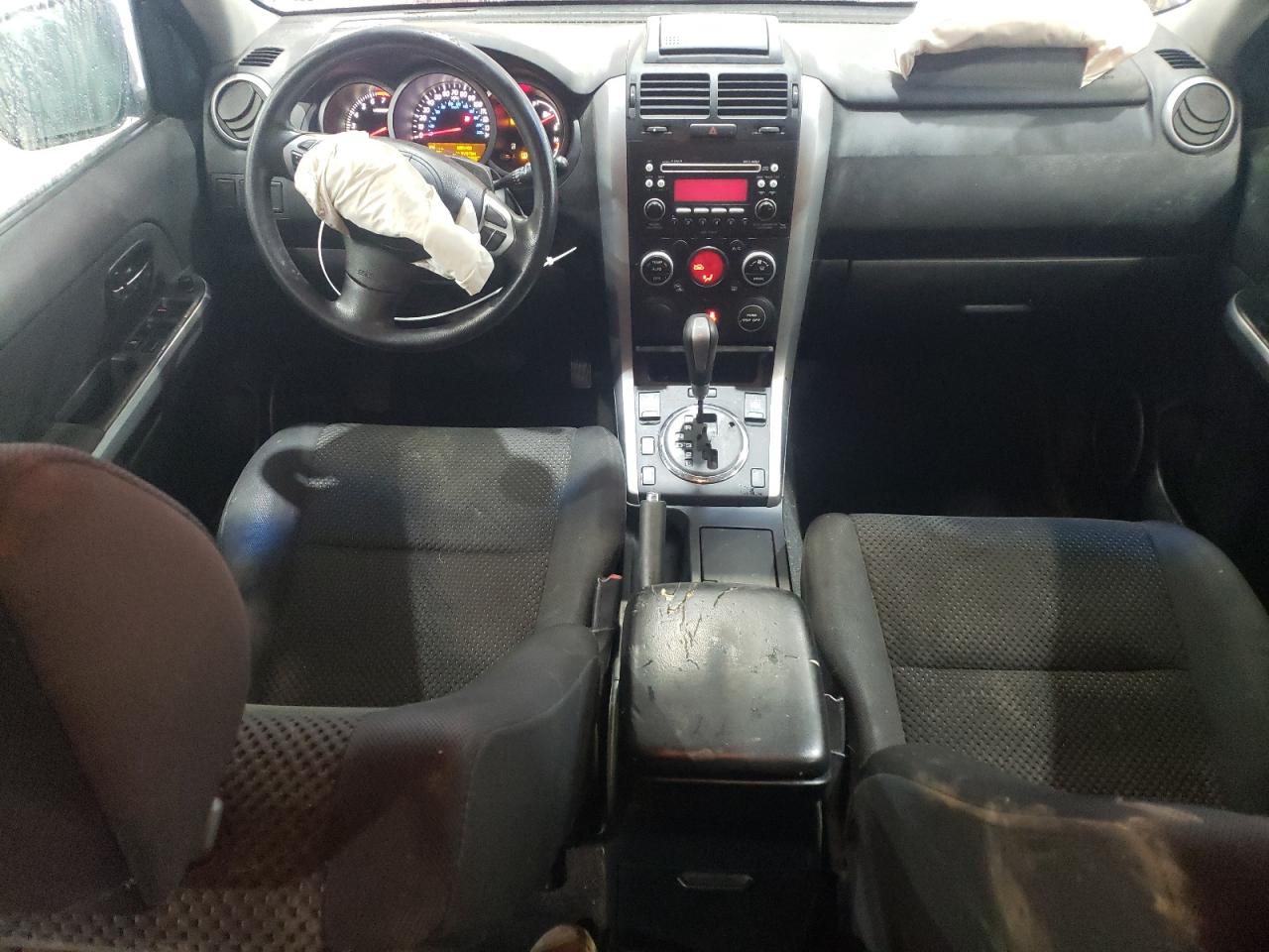 2011 Suzuki Grand Vitara - Image 8