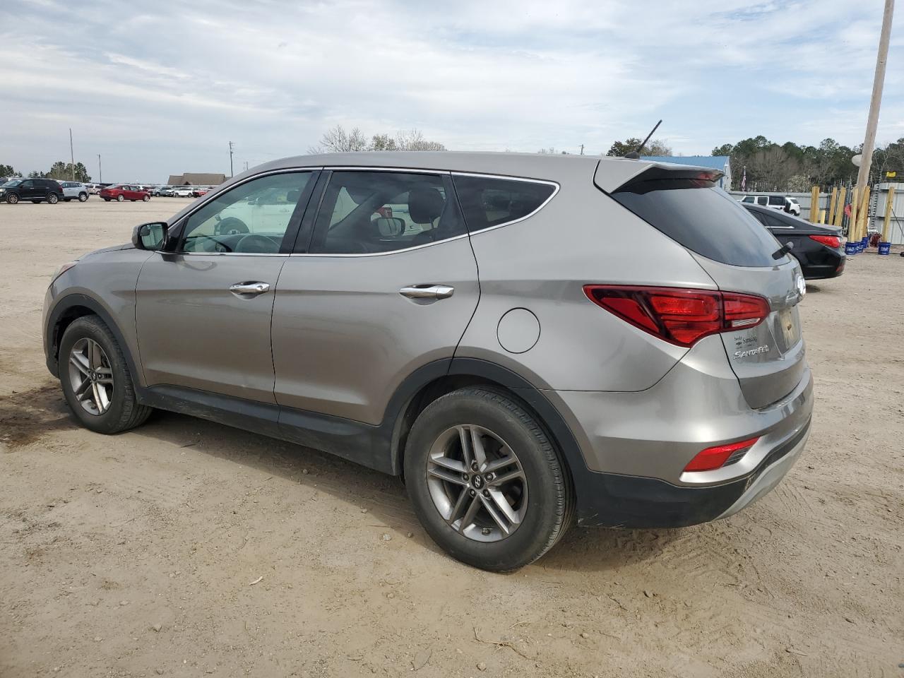 2018 Hyundai Santa Fe - Image 2