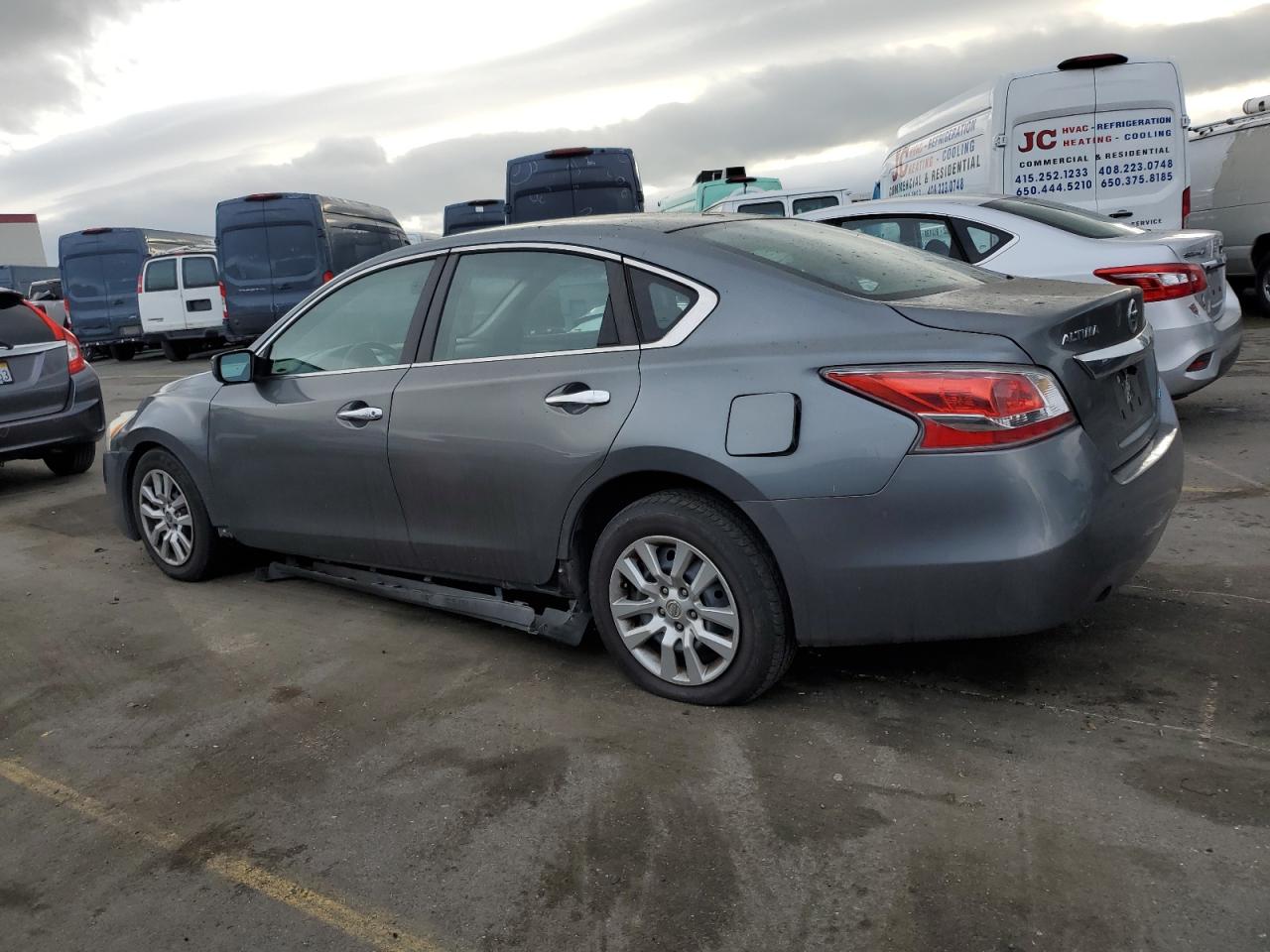 2014 Nissan Altima - Image 2