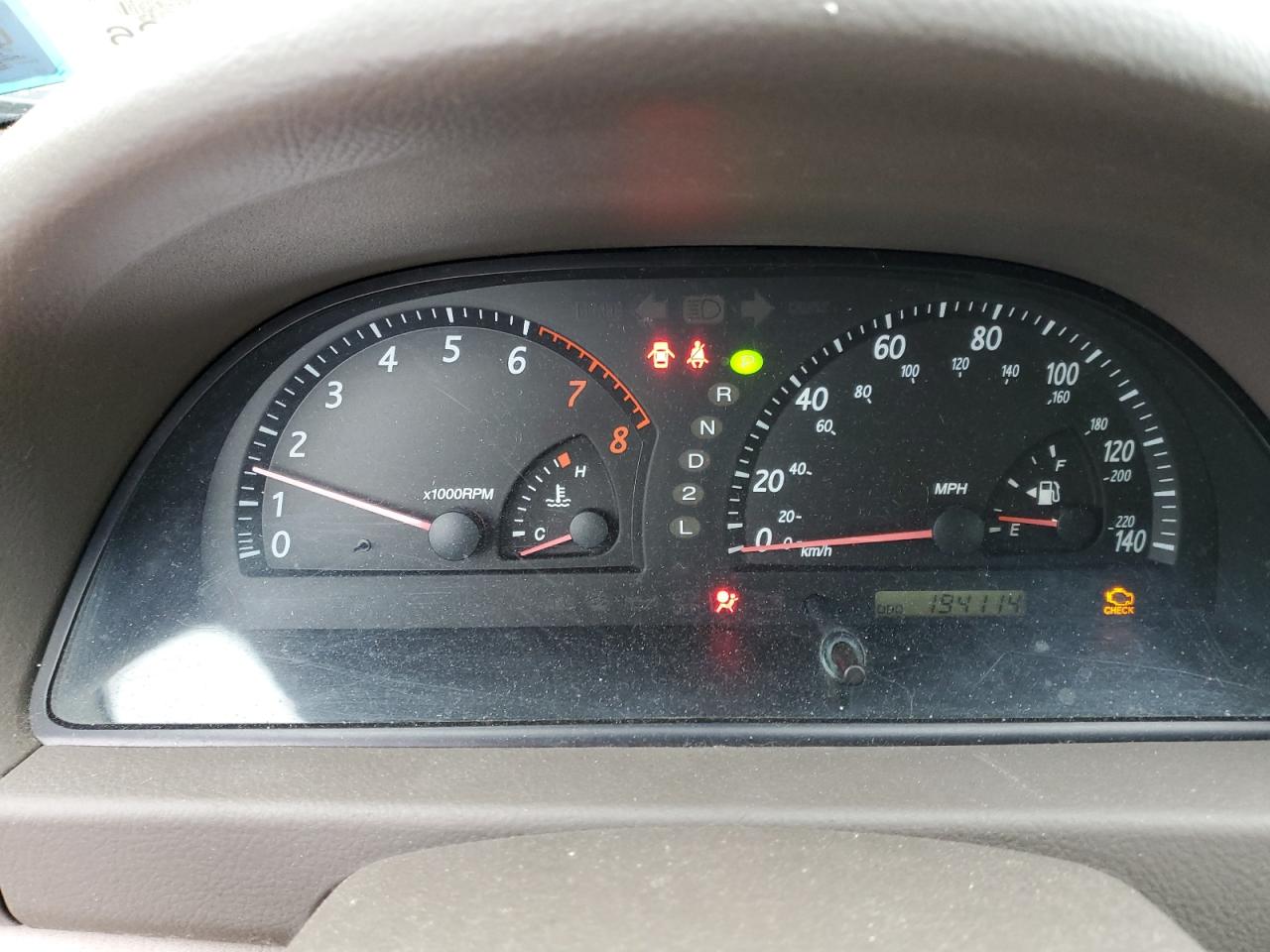 2004 Toyota Camry - Image 9