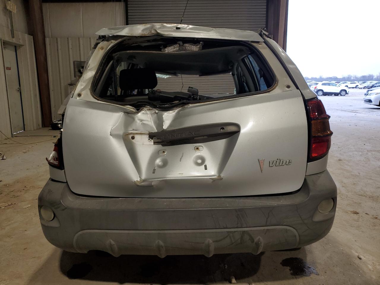 2005 Pontiac Vibe - Image 6