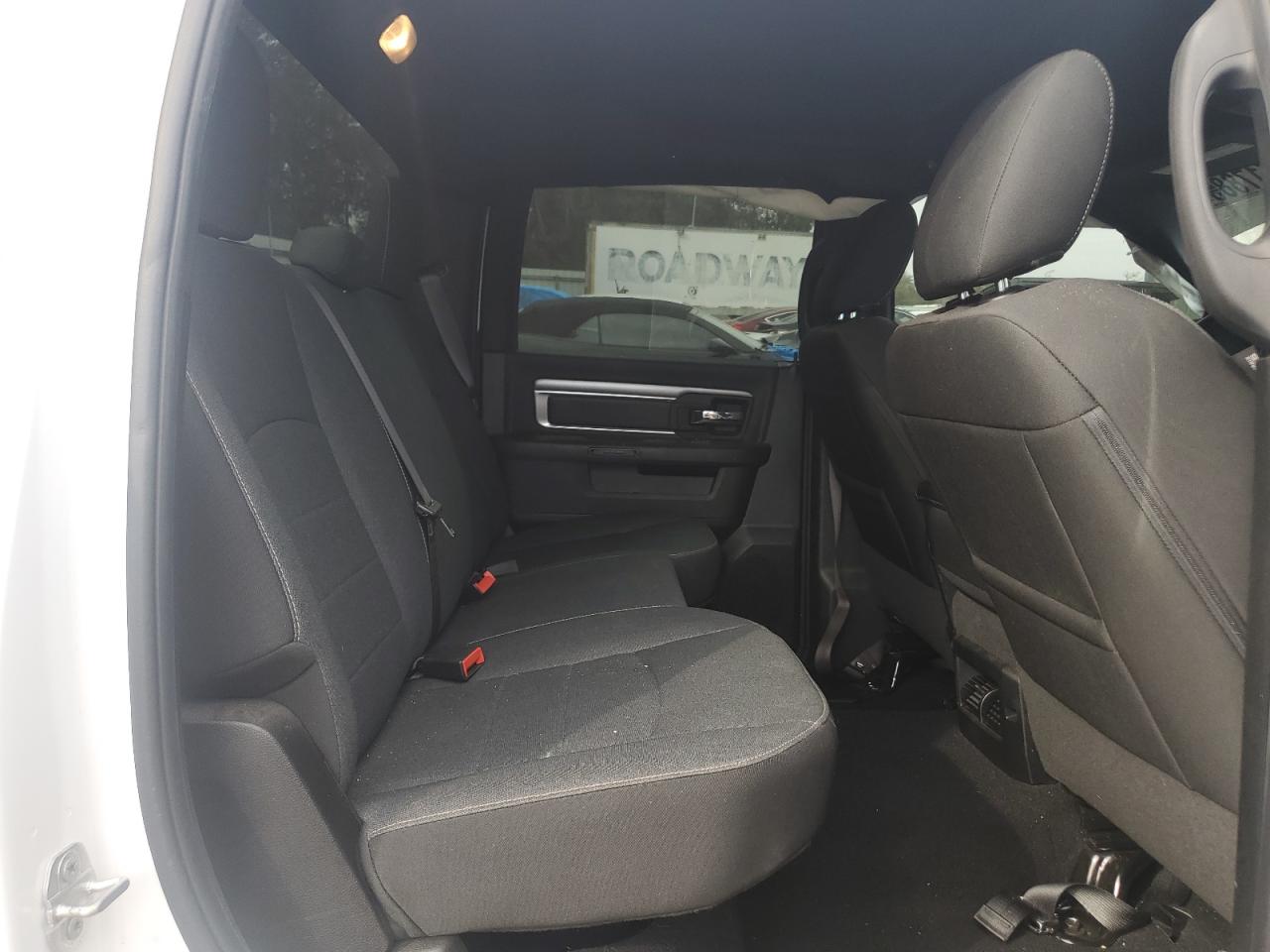 2021 RAM 1500 - Image 10