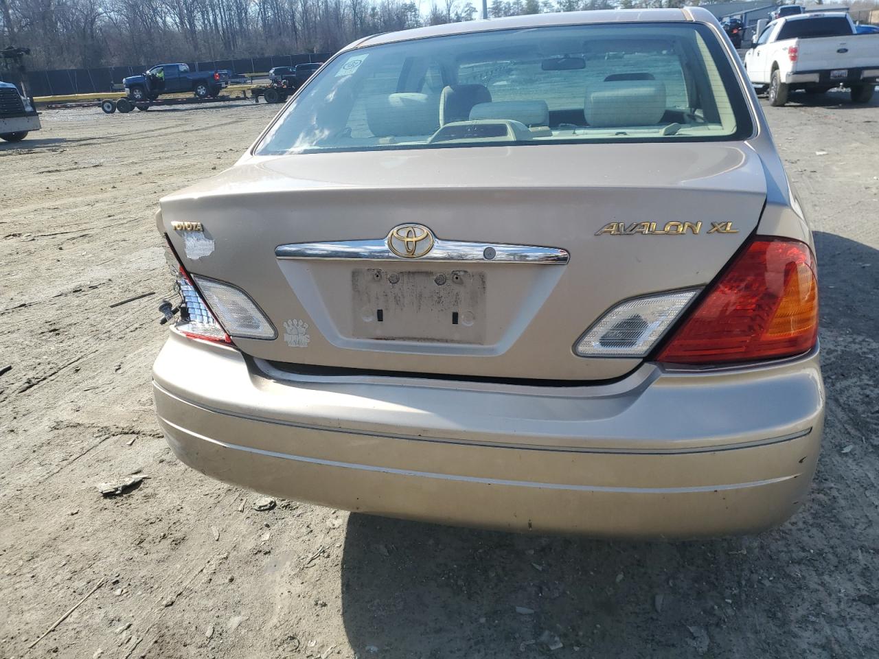 2001 Toyota Avalon - Image 6