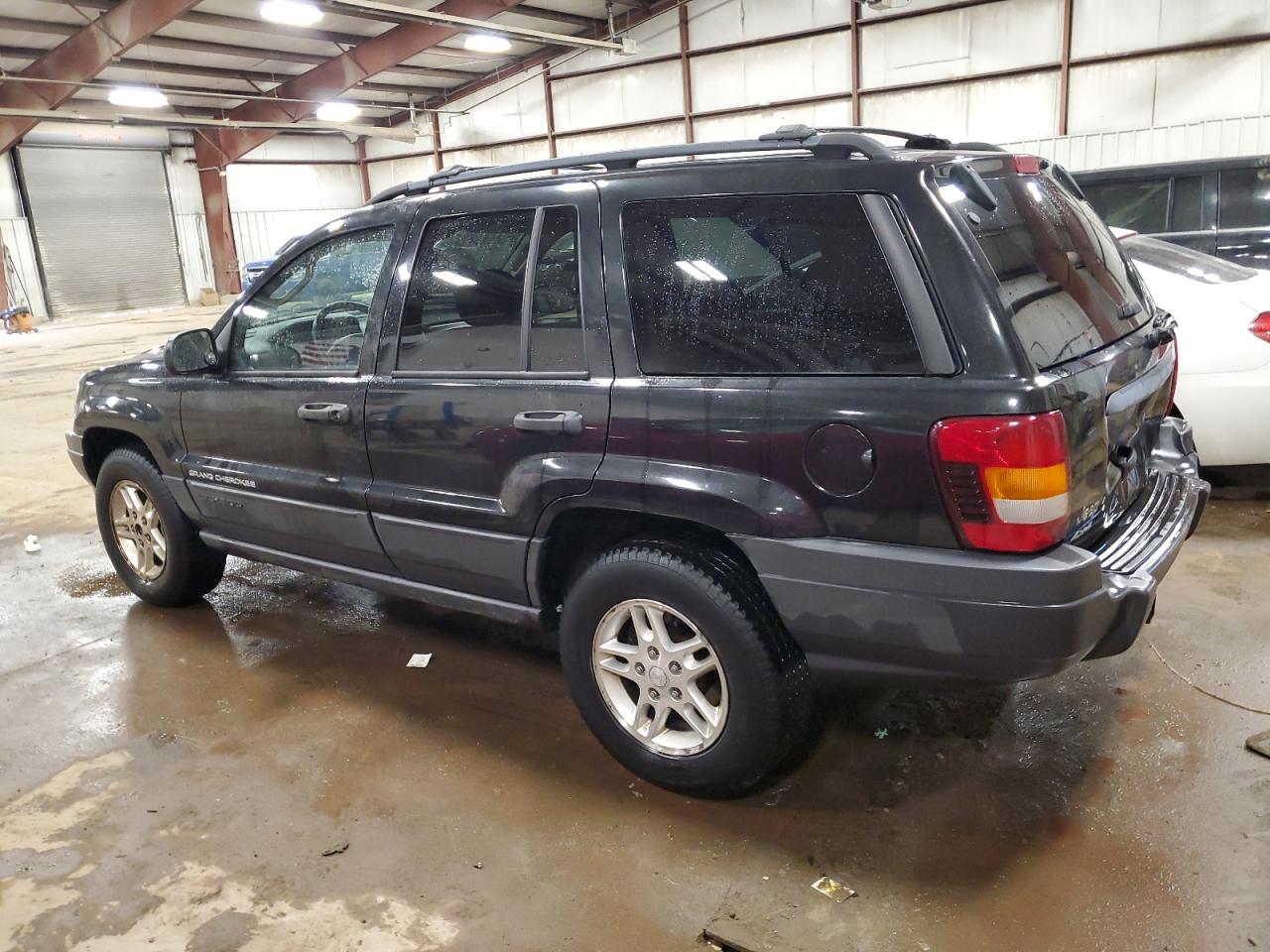2003 Jeep Grand Cherokee - Image 2