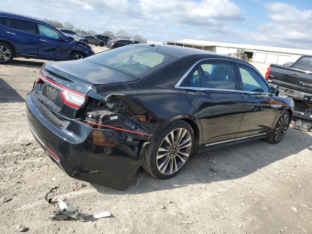 2017 Lincoln Continental - Image 3