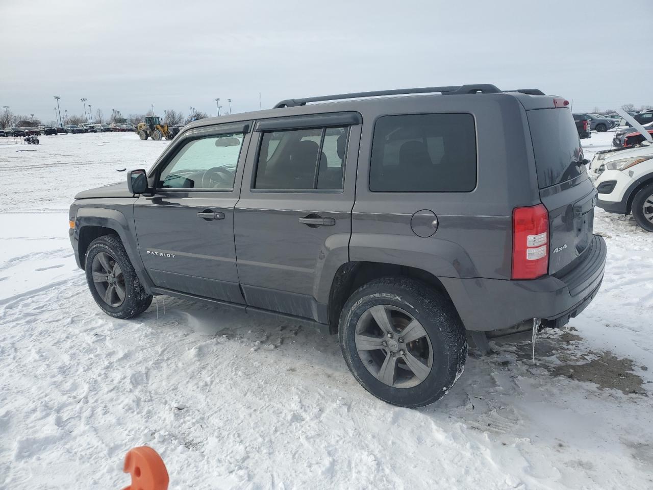 2015 Jeep Liberty (Patriot) - Image 2