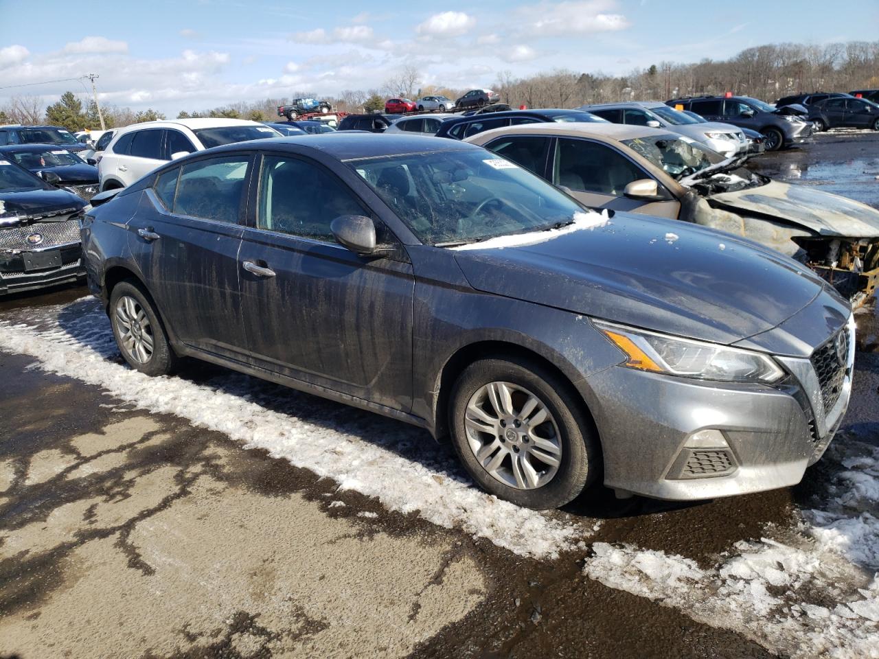 2020 Nissan Altima - Image 4