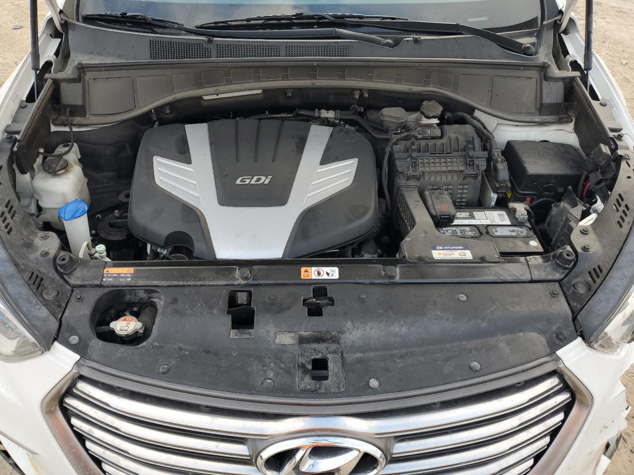 2019 Hyundai Santa Fe - Image 14