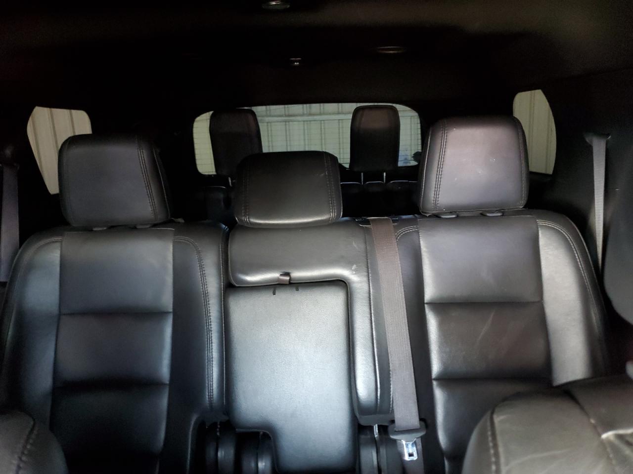 2015 Ford Explorer - Image 10