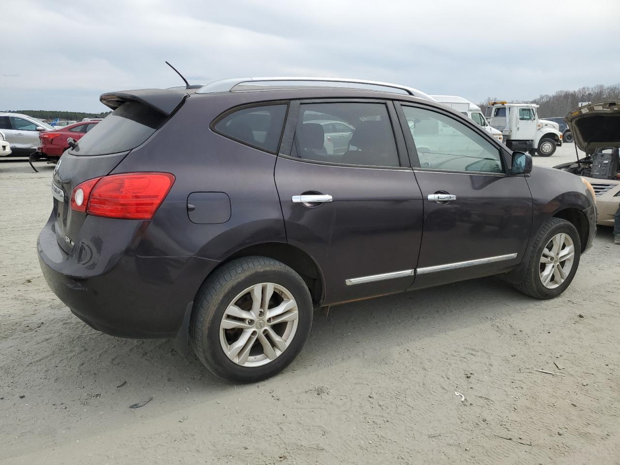 2013 Nissan Rogue - Image 3