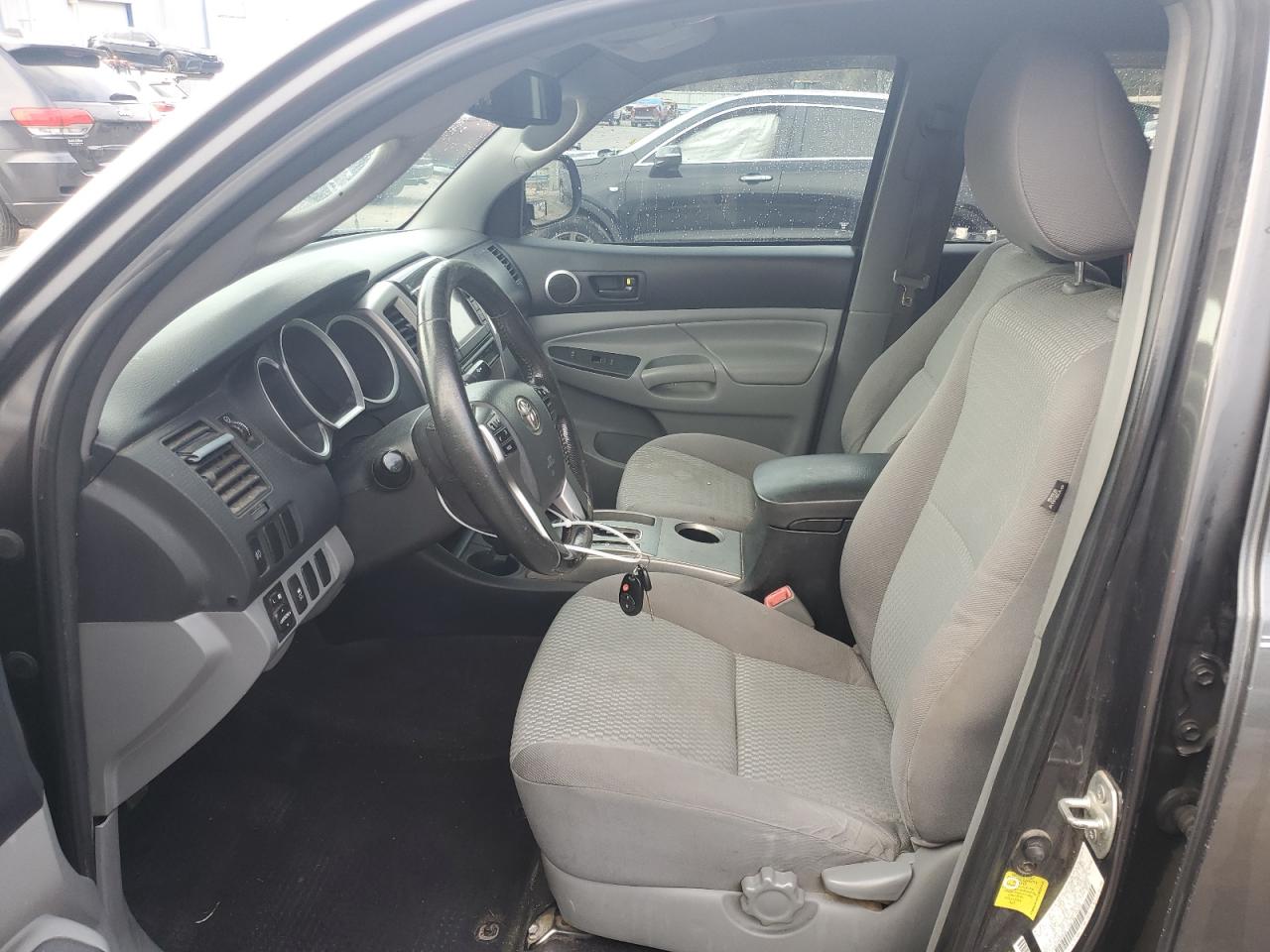 2013 Toyota Tacoma - Image 7