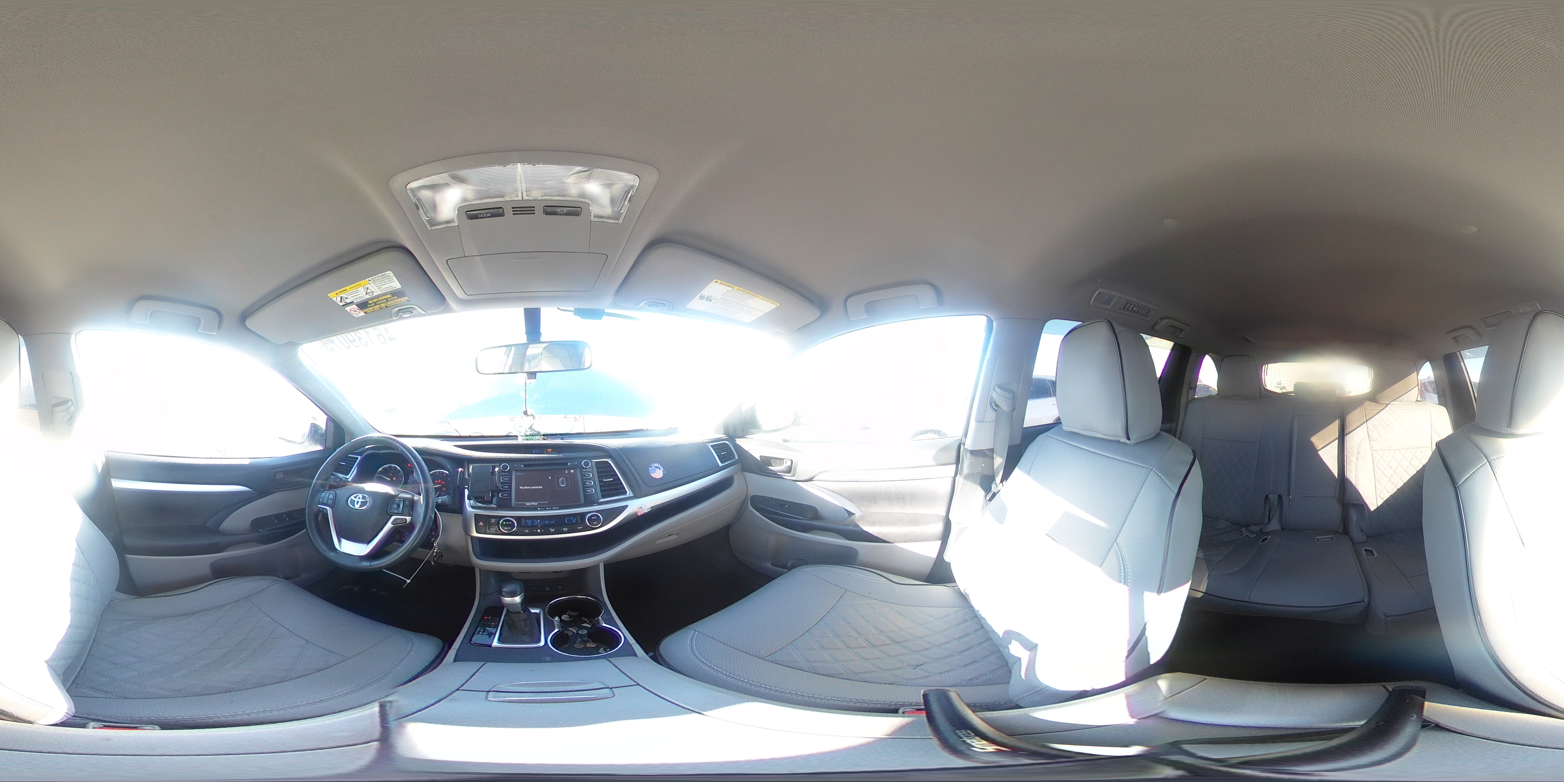 2016 Toyota Highlander - Image 13