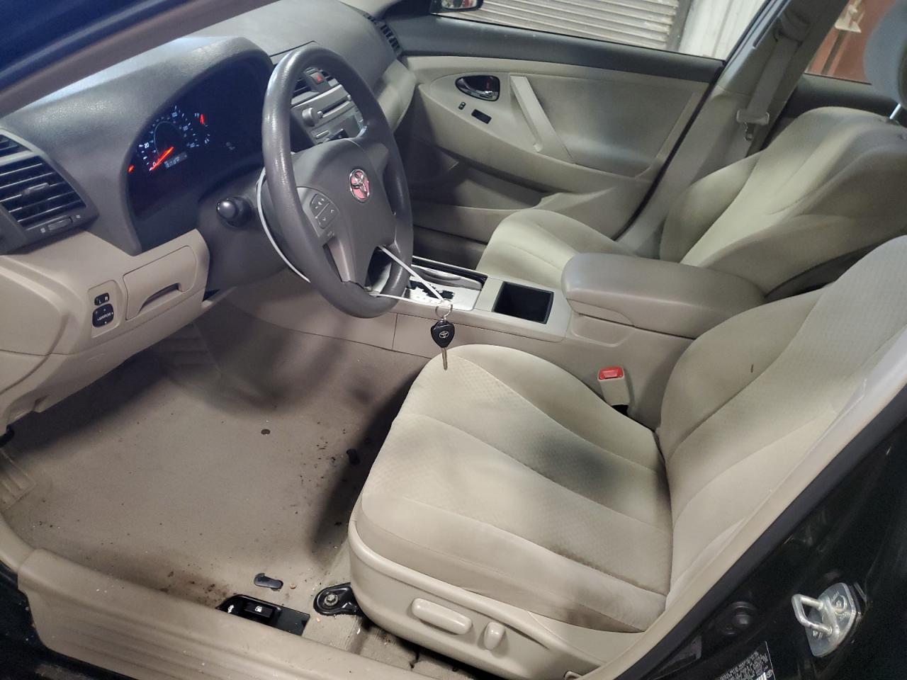 2009 Toyota Camry - Image 7