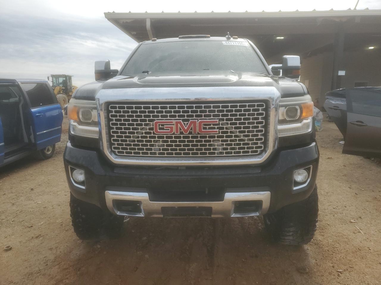 2016 GMC Sierra - Image 5