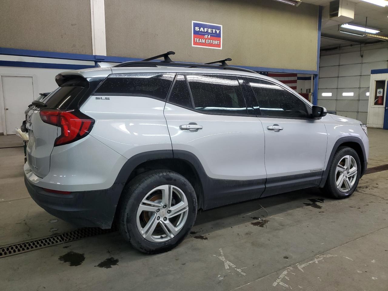 2018 GMC Terrain - Image 3