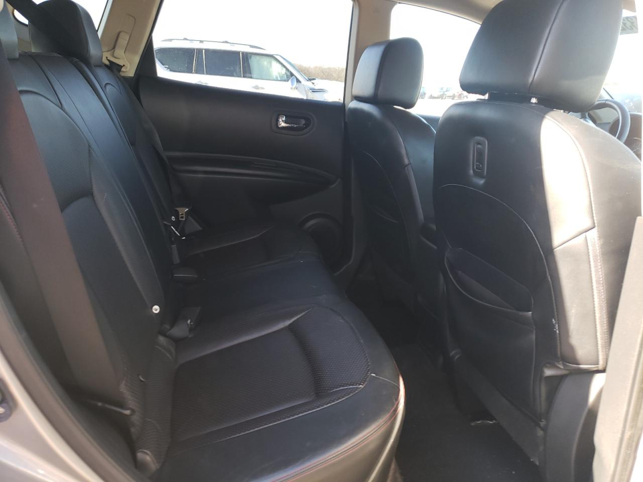 2011 Nissan Rogue - Image 11