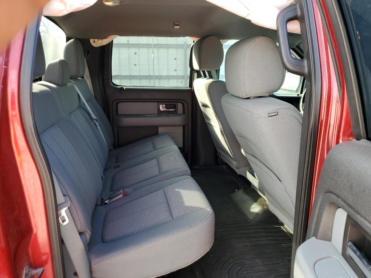 2013 Ford F-150 - Image 10