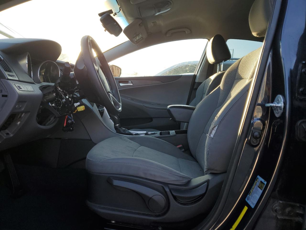 2014 Hyundai Sonata - Image 7