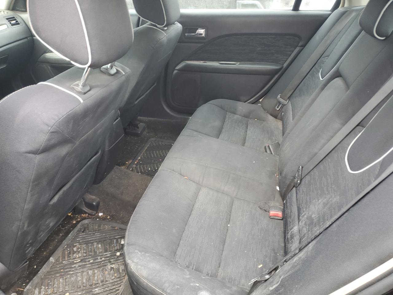 2011 Ford Fusion - Image 11