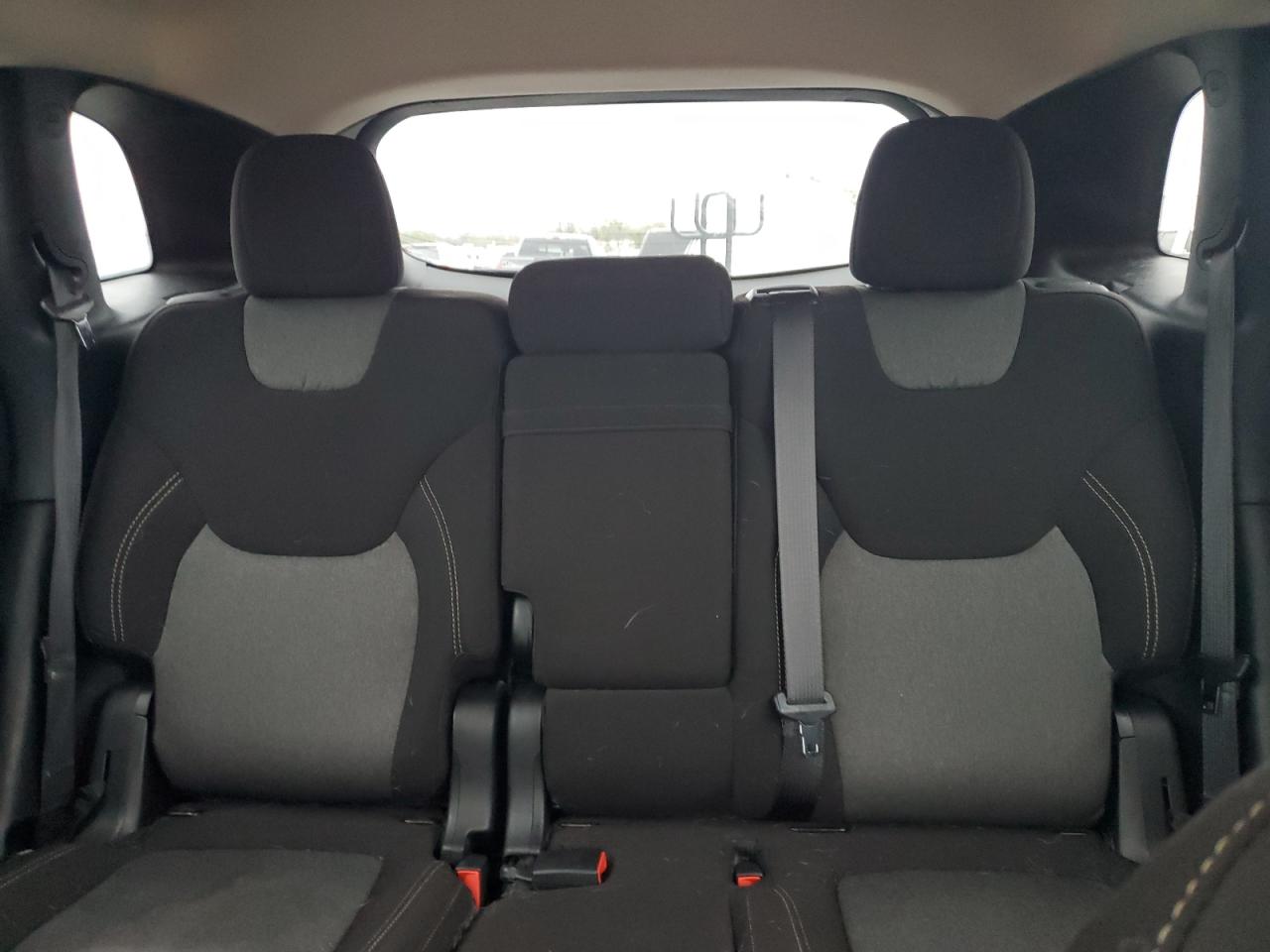 2018 Jeep Grand Cherokee - Image 10
