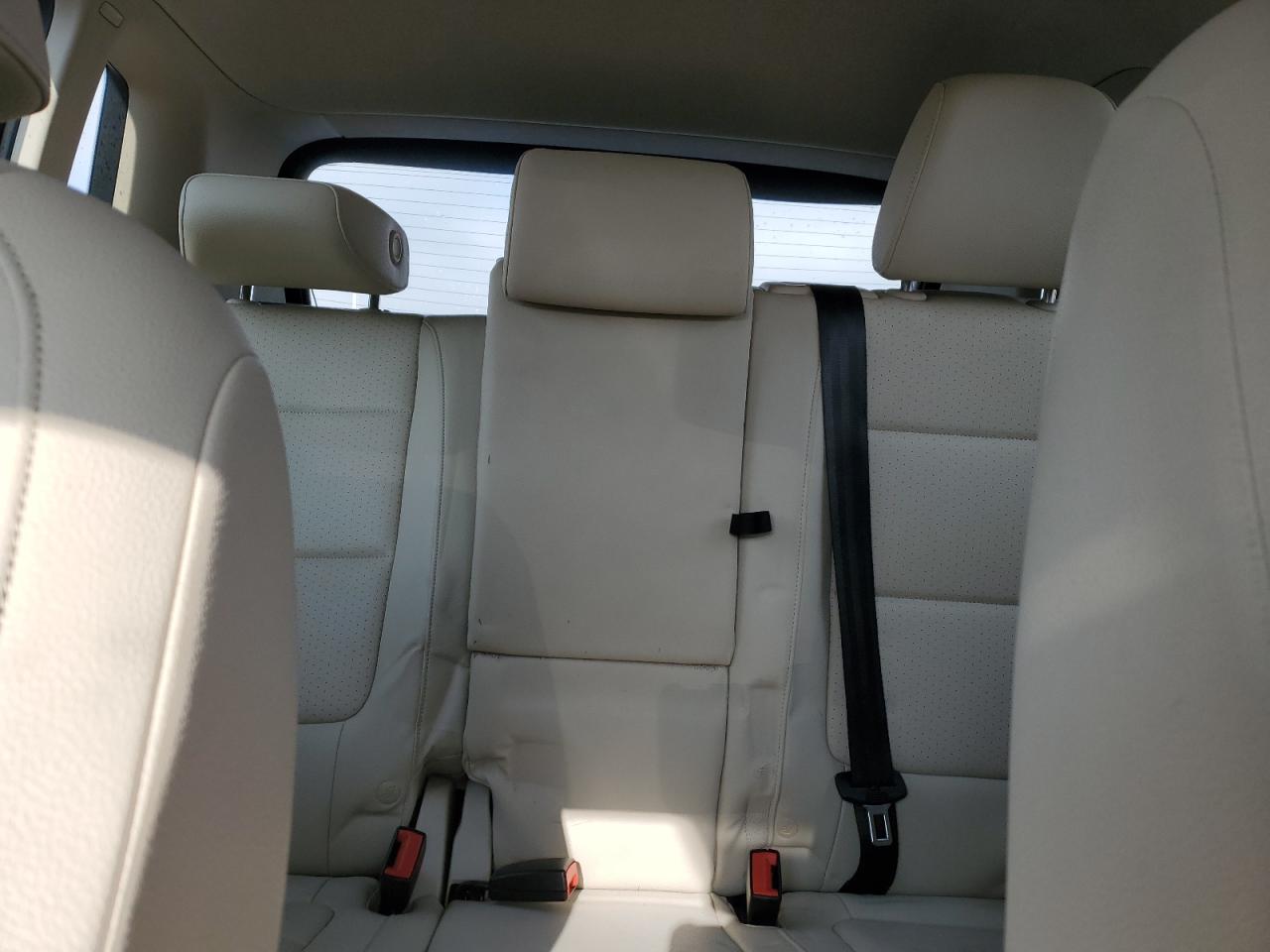 2017 Volkswagen Tiguan - Image 10