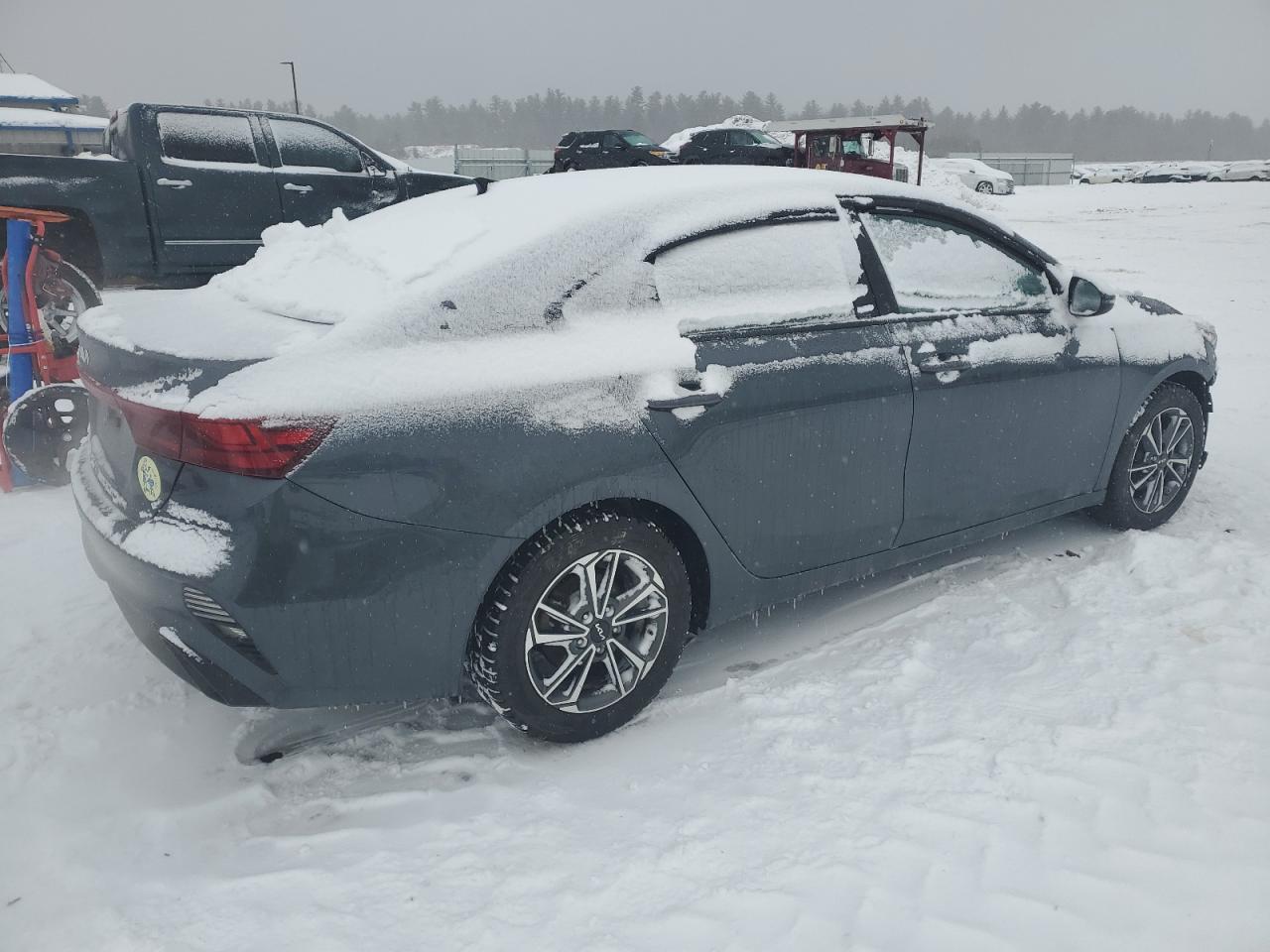 2022 Kia Forte - Image 3