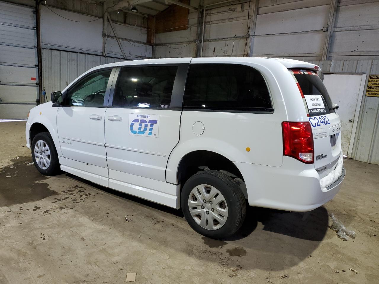 2016 Dodge Caravan - Image 2