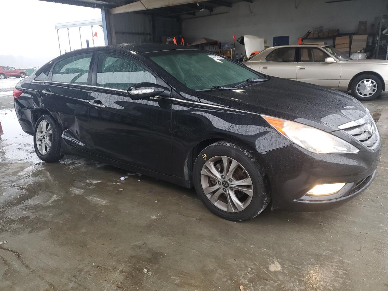 2011 Hyundai Sonata - Image 4