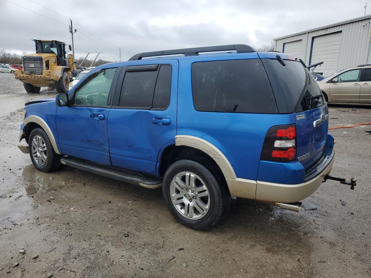 2010 Ford Explorer - Image 2