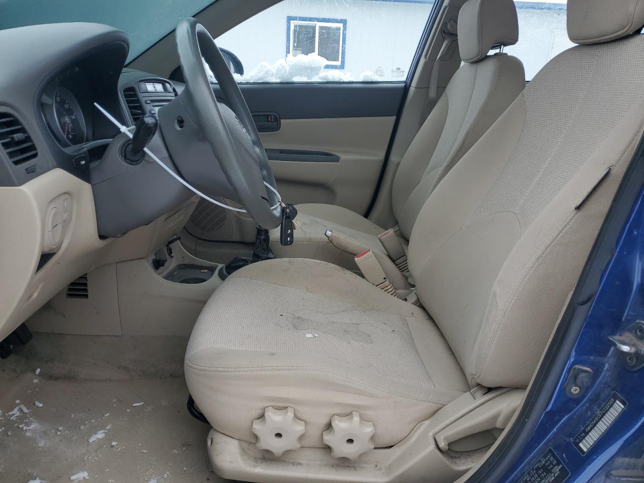 2007 Hyundai Accent - Image 7