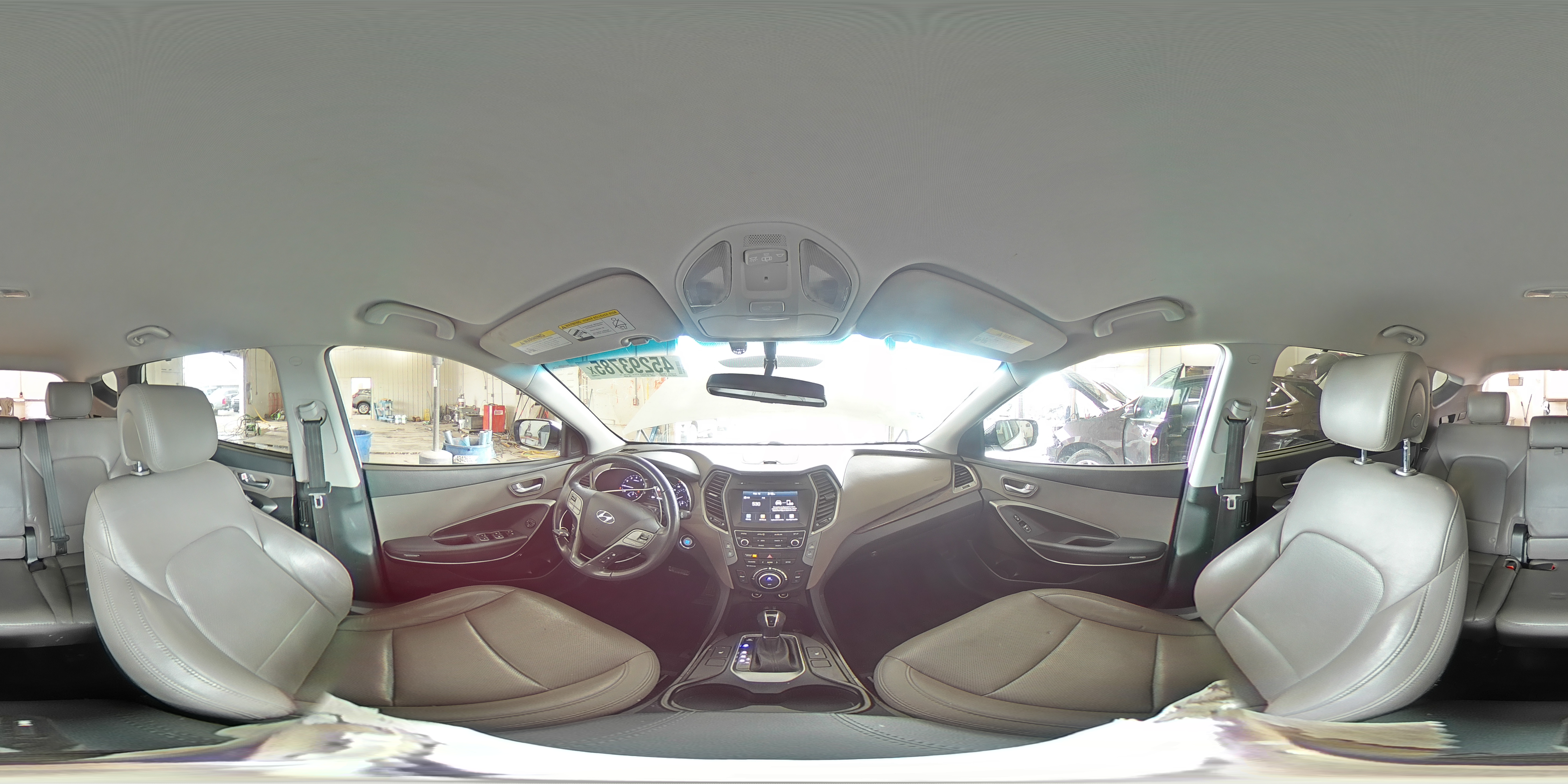 2017 Hyundai Santa Fe - Image 16