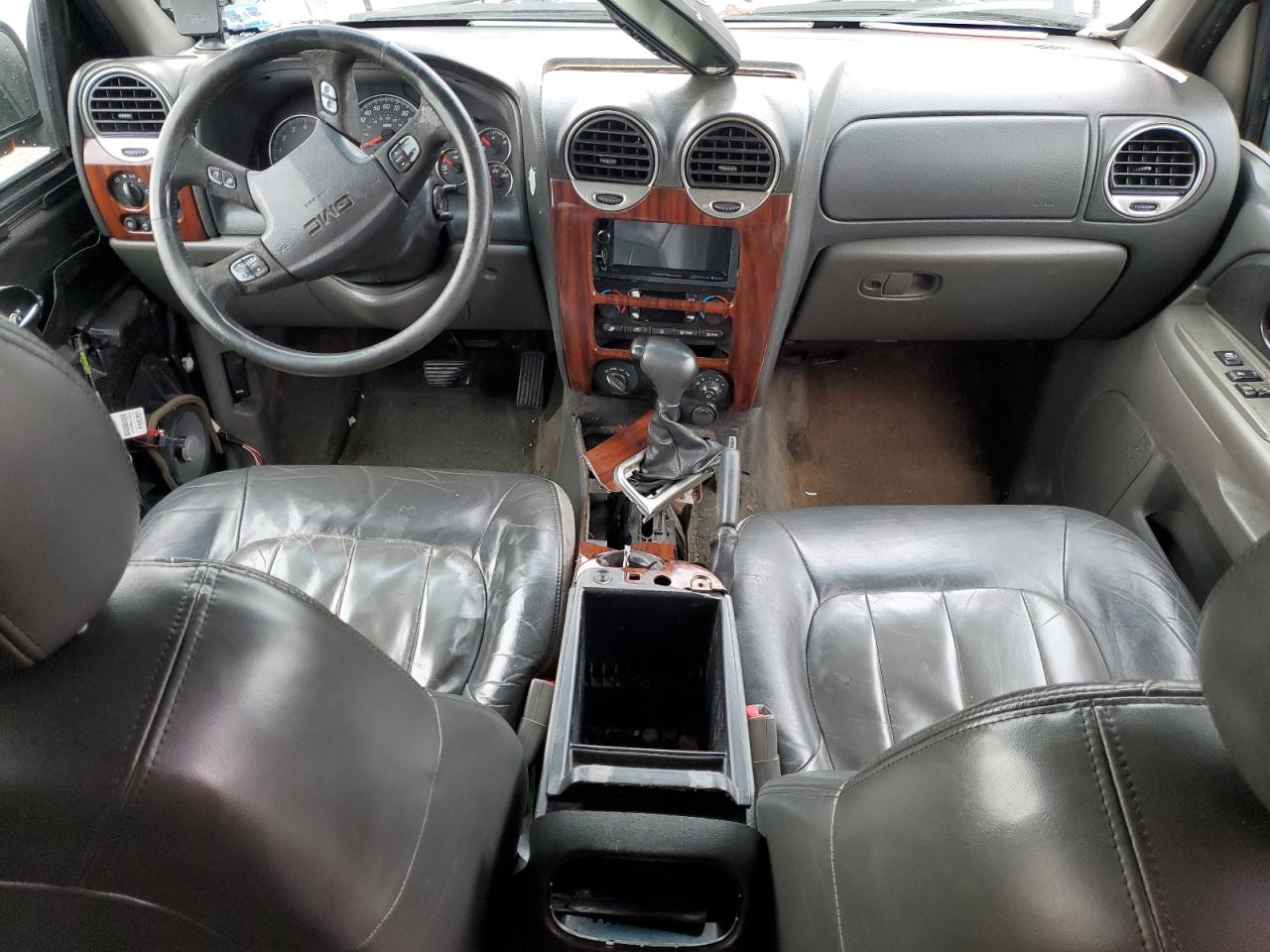 2004 GMC Envoy - Image 8
