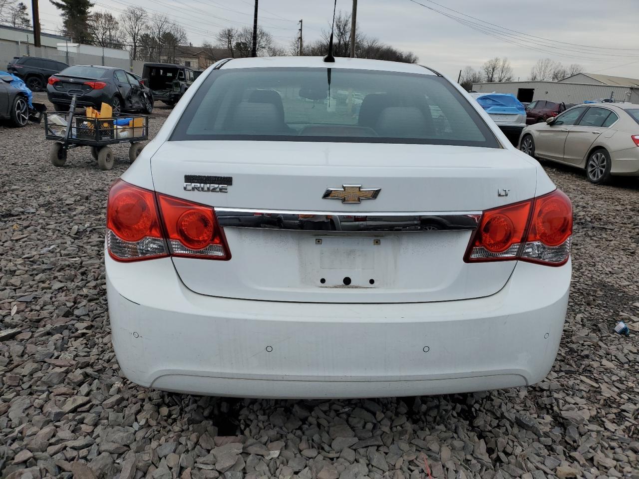 2011 Chevrolet Cruze - Image 6